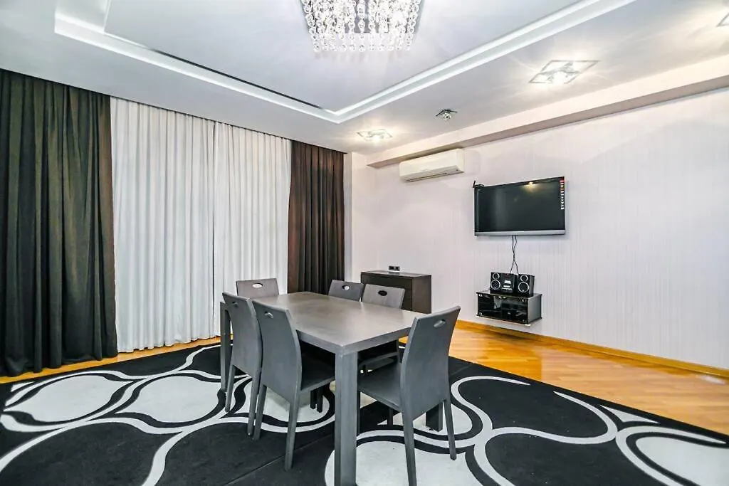 Baku Apartment Prmd 85 0*,